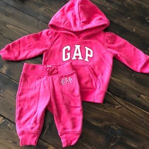 Gap matching set like new